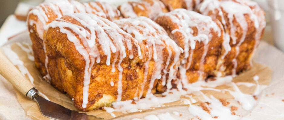 Cinnamon Ripple Quick Bread with Crumb Topping